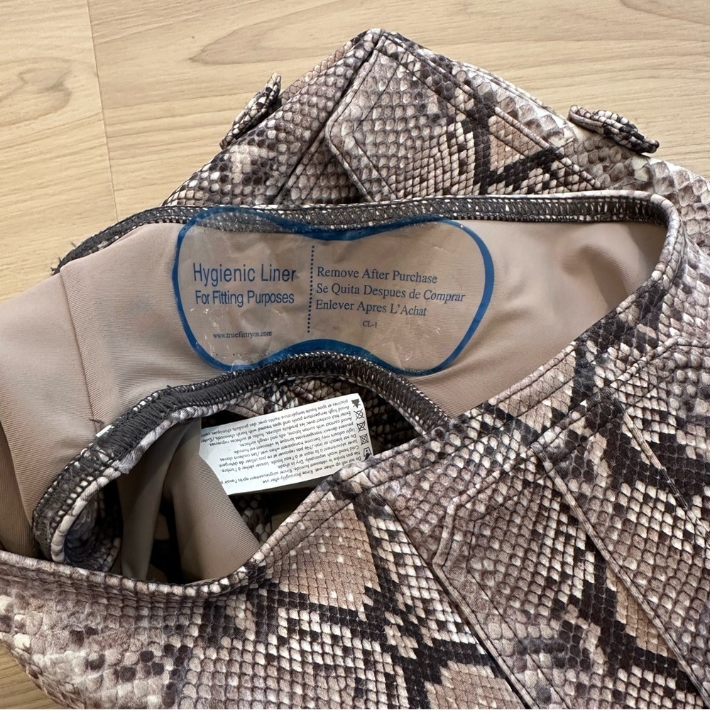 Zimmermann snake skin print bikini bottom NWOT - Picture 7 of 7